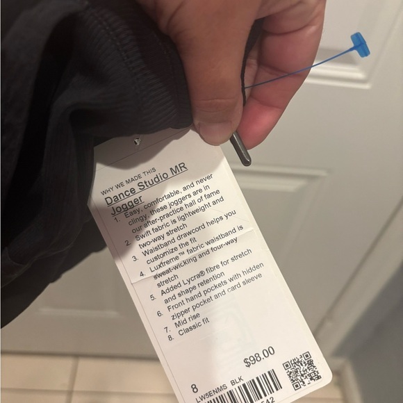 NWT Lululemon Dance Studio Jogger *29"
Black - Picture 6 of 6